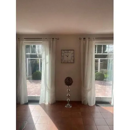 With 3 Bedrooms Upgant-Schott