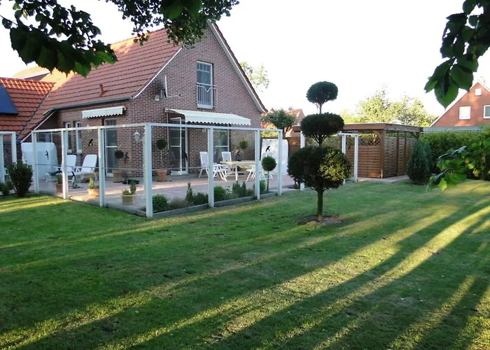 Dom wakacyjny With 3 Bedrooms Upgant-Schott