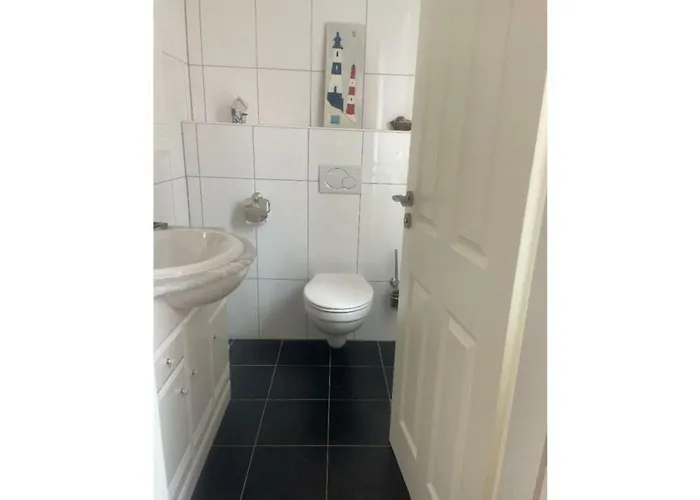 Dom wakacyjny With 3 Bedrooms Upgant-Schott